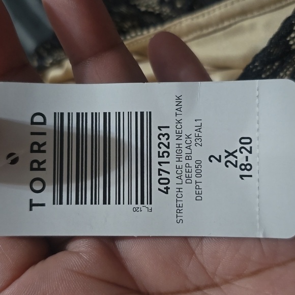 Torrid Stretch Lace  High Neck Tank Deep Black  Size 2X 18/20 NWT - Picture 8 of 9